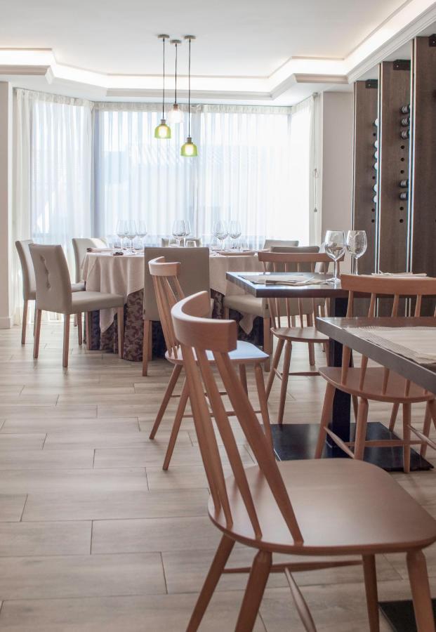Hostal Concepcion La Mata  ภายนอก รูปภาพ